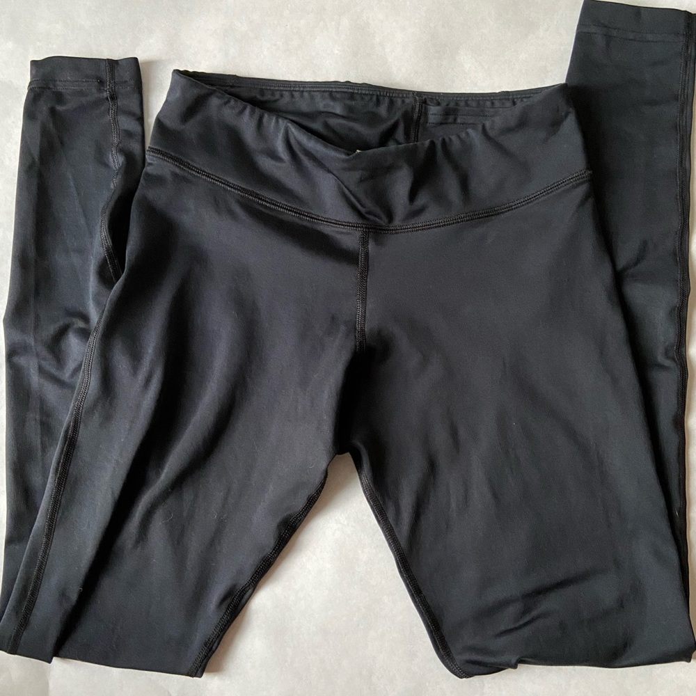 UNDER ARMOUR black leggings